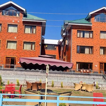 White Water Resorts Pahalgām Exterior photo