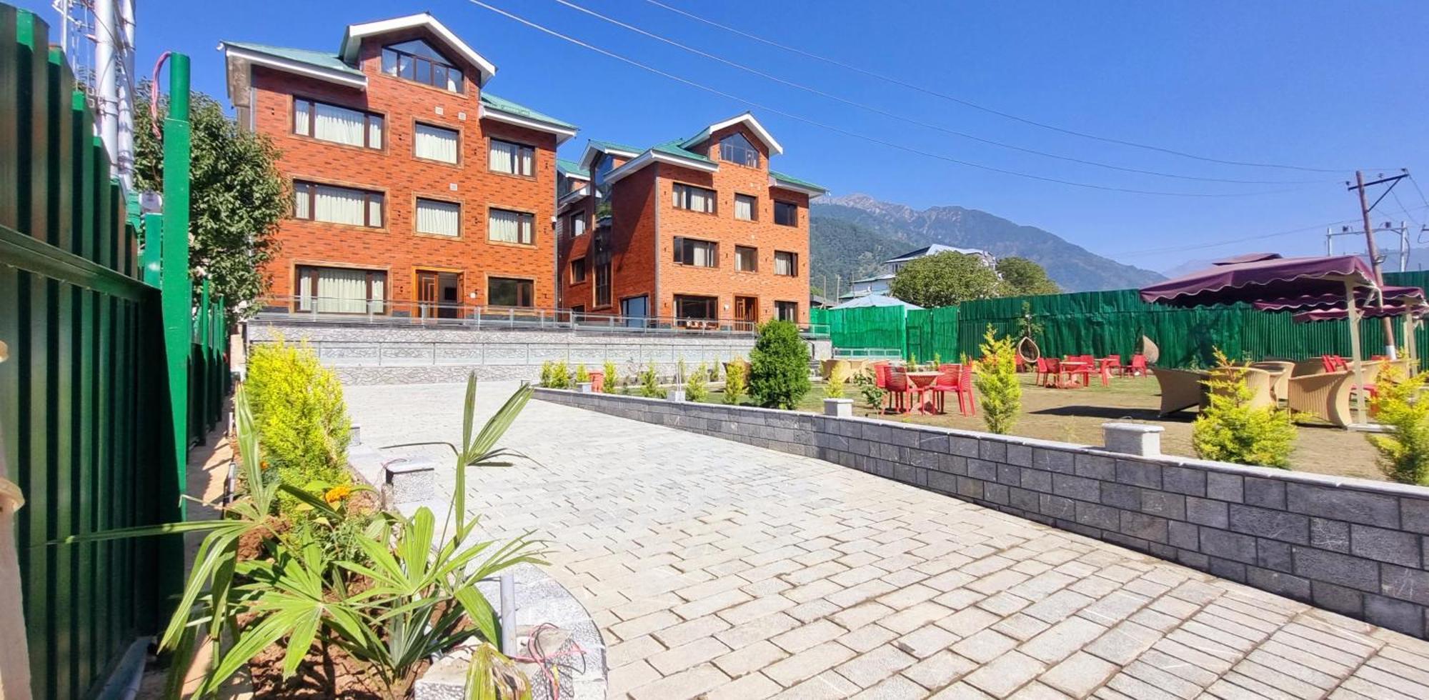 White Water Resorts Pahalgām Exterior photo