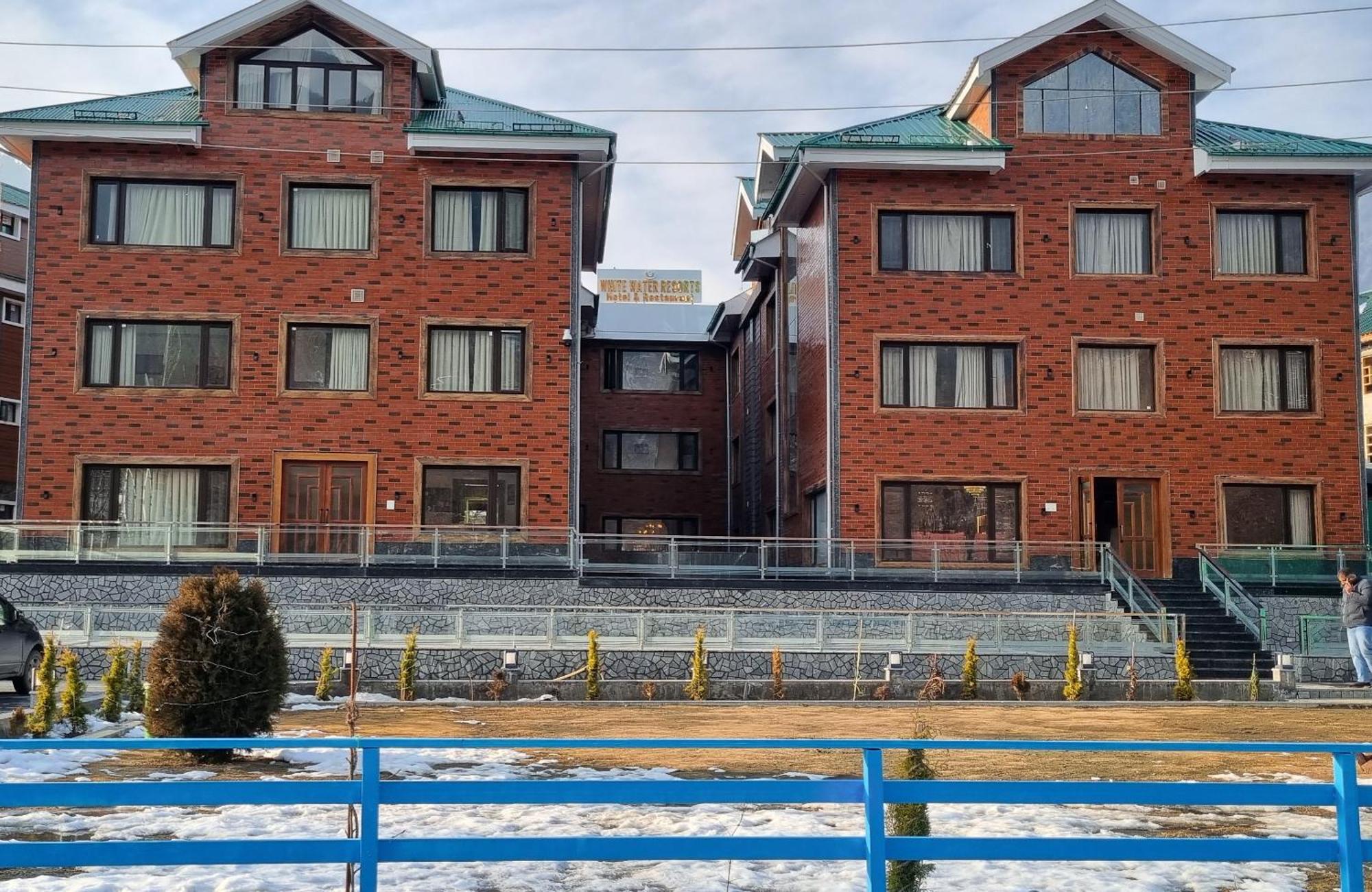 White Water Resorts Pahalgām Exterior photo